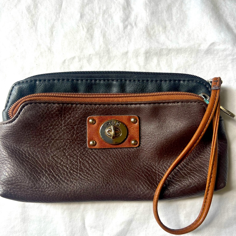 RELIC wristlet clutch - shades of brown